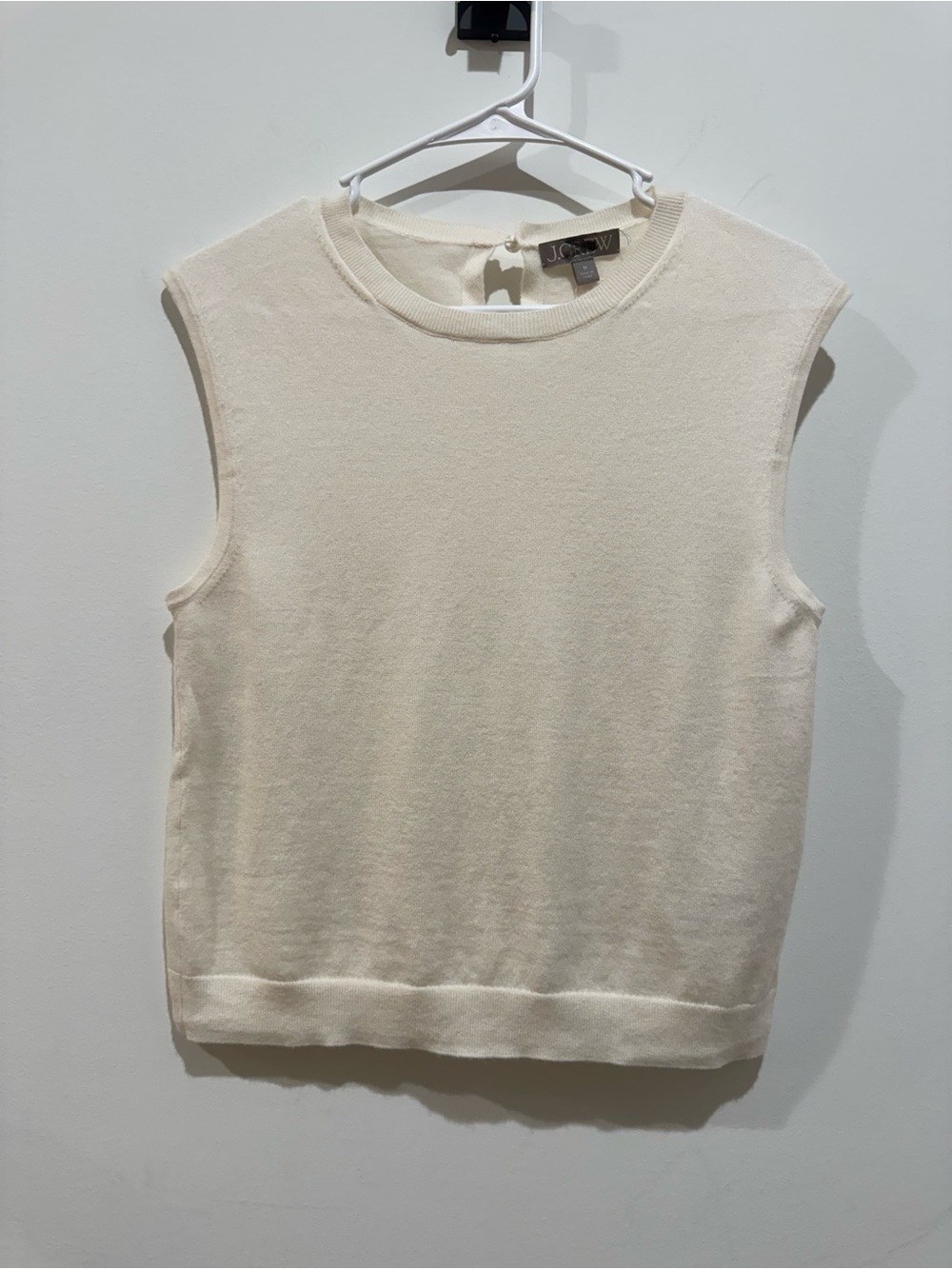 J. Crew Cream Sleeveless 82% cashmere  blend featherweight crop Knit TopM NWOT